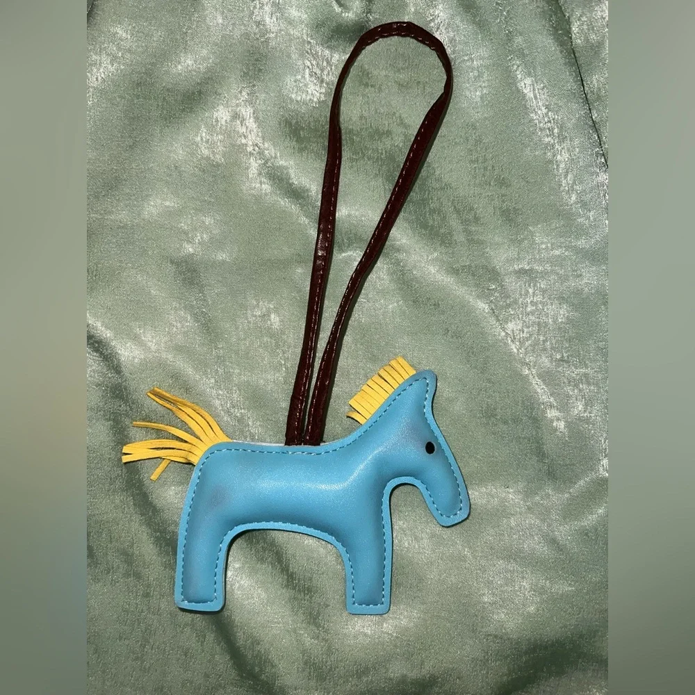 Blue Horse-Shaped Bag Charm - Picture 2 of 2
